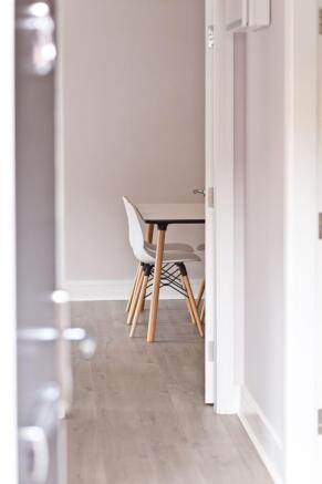 2 bed Flat to rent Image 8