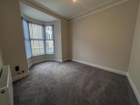 33 Castlemona Ave-03.jpg