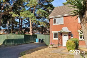 91, Goldfinch Road, Poole BH17 7TA