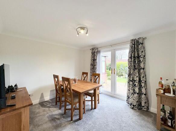3 bed Detached Bungalow for sale Image 4