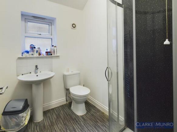 1 bed Terraced to rent Image 6