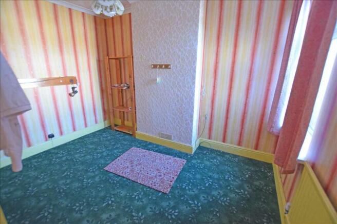 MIDDLE BEDROOM NO. 2