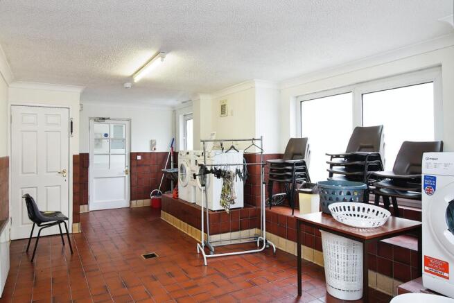 Residents Laundry Rm