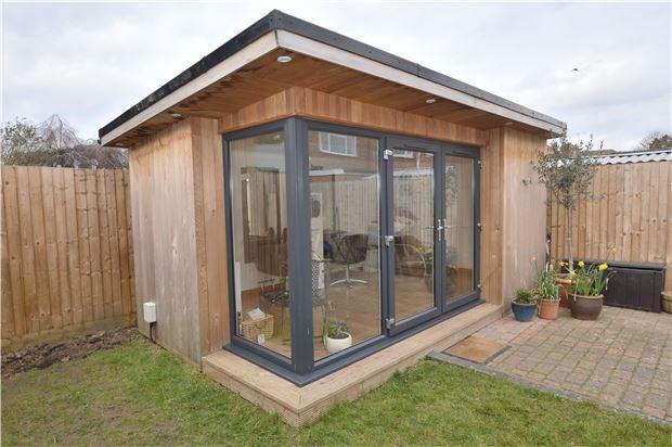 Garden Office / Studio