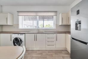 18, Oaktree Court, Portland Drive, Willen, Milton Keynes MK15 9LP