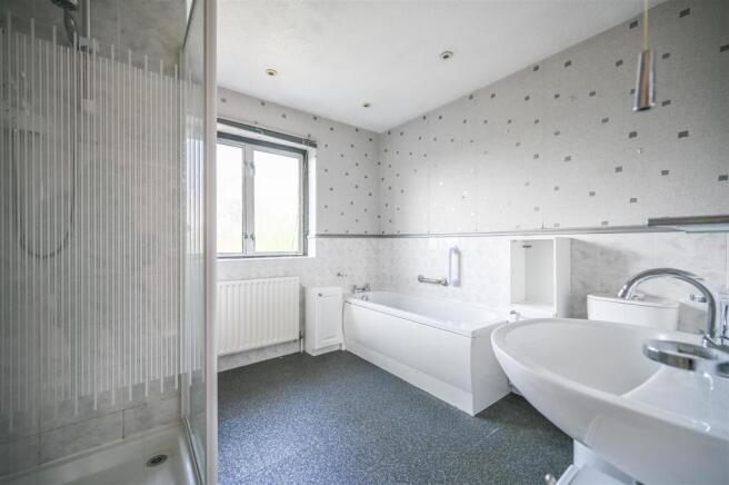 Bath / Shower Room