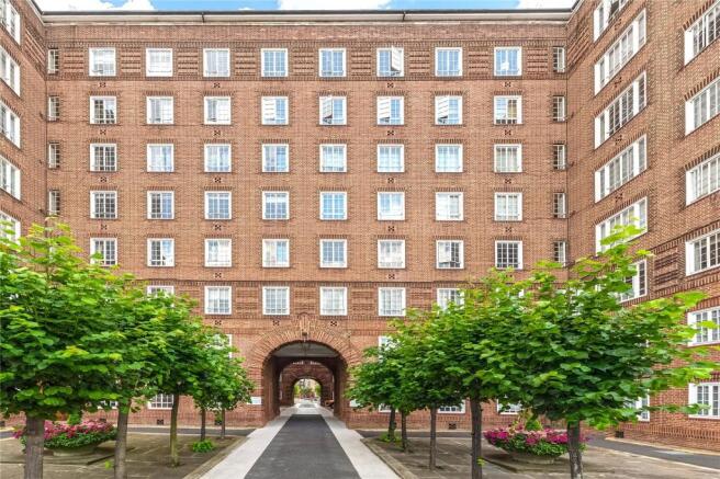 Swan Court