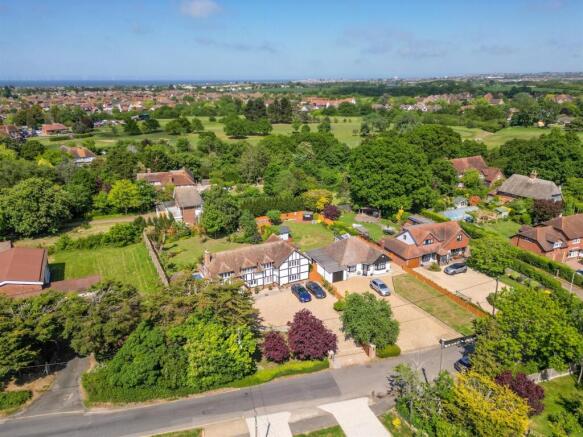 Molehill Road Chestfield32.jpg