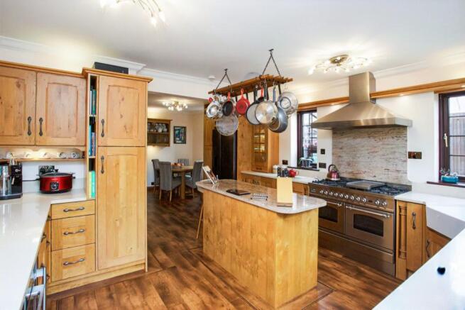 Kitchen/breakfast ro