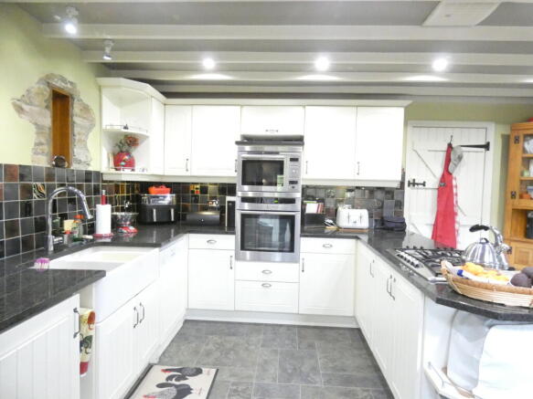 3 bed Cottage for sale Image 5