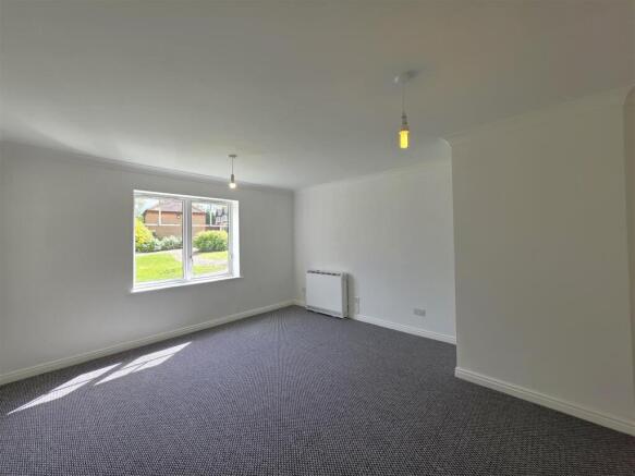 Bedroom 2 .jpg