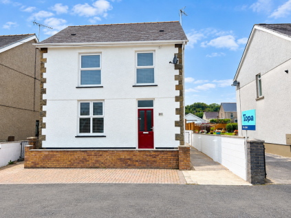 Cefn Road, Ammanford, SA18