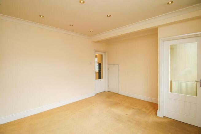 3 bed Semi-Detached for sale Image 7