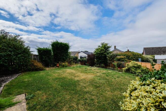 2 bed Bungalow for sale Image 11