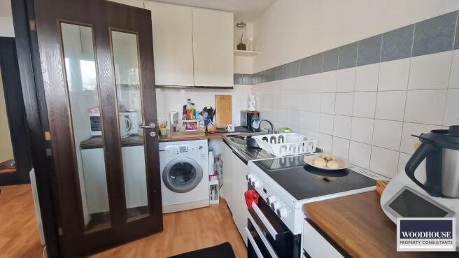 King Arthur Court, Cheshunt, EN8 photo 4