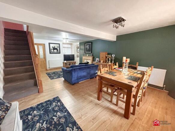 Open Plan Lounge/ Dining Room
