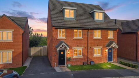 Glovers Way, Burscough, L40