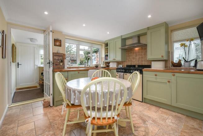 DINING KITCHEN