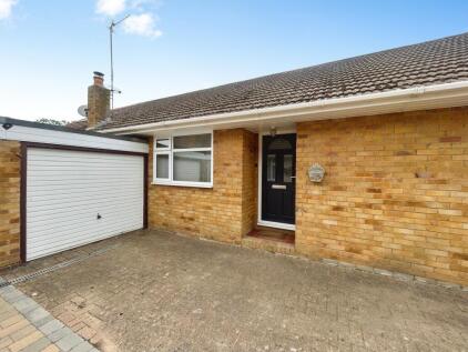 Foxwood Way, New Barn, Longfield, Kent, DA3