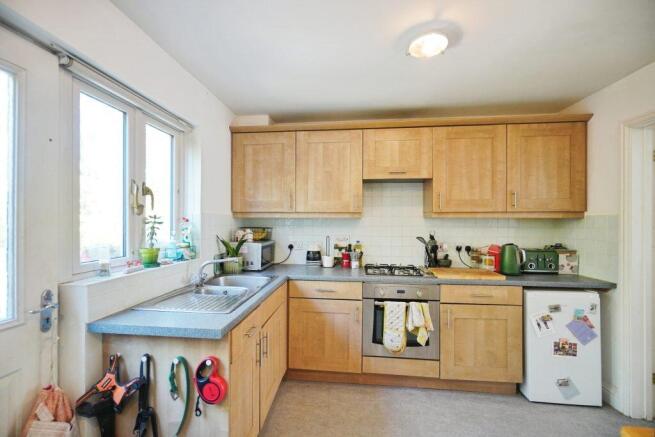 Calver Close, Penryn, TR10 8SG photo 4