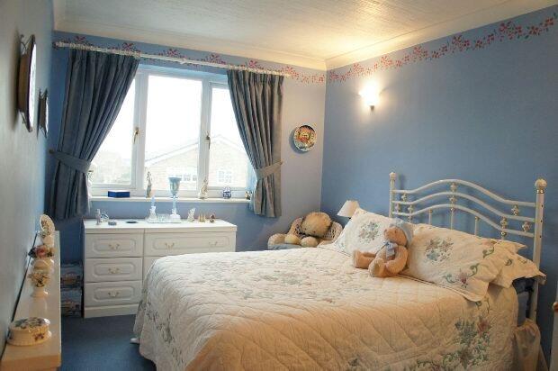 BEDROOM 2 FRONT