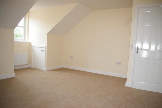 Bedroom 2.JPG