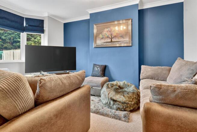 3 bed Semi-Detached for sale Image 4
