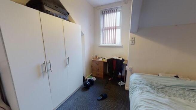6 bed Terraced to rent Image 4