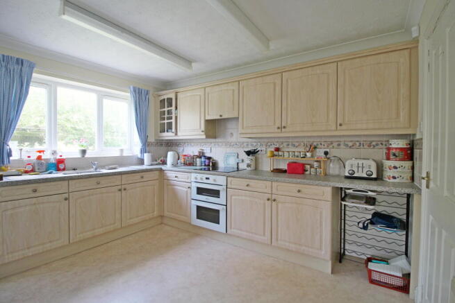 Westfield Way, Langtoft, Peterborough, PE6  photo 4