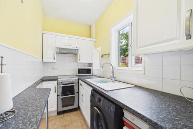 2 bed Terraced for sale Image 8