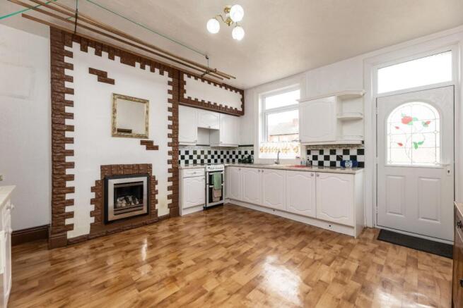 2 bed Terraced for sale Image 5