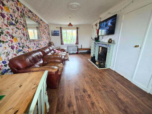 5da7b153-44e3-40c...