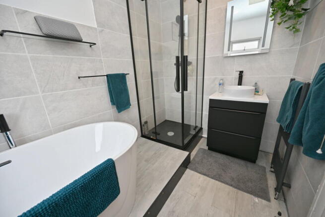 3 bed Detached for sale Image 9