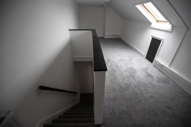 3 bed Terraced to rent Image 11