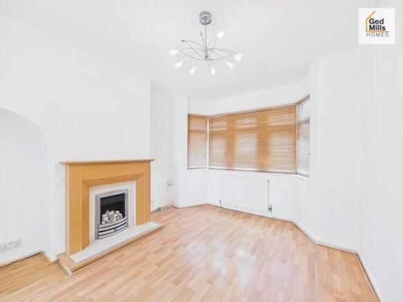 CAM02899G0-PR0084...