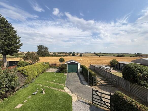 3 bed Detached for sale Image 10