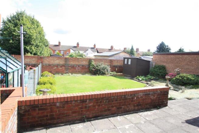 12 Sandringham Place rear garden a.JPG