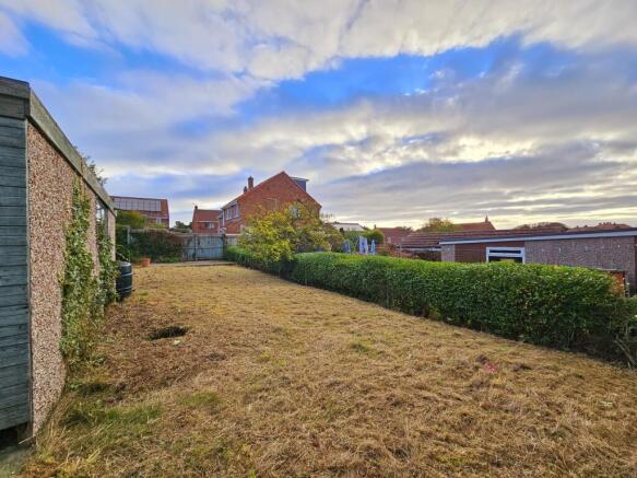 3 bed Semi-Detached for sale Image 11