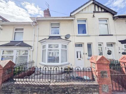 Station Road, Ystrad Mynach