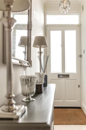 19302_101_grosvenor_avenue34.jpg