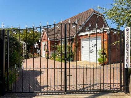 Elmfield Lane, Calshot, SO45