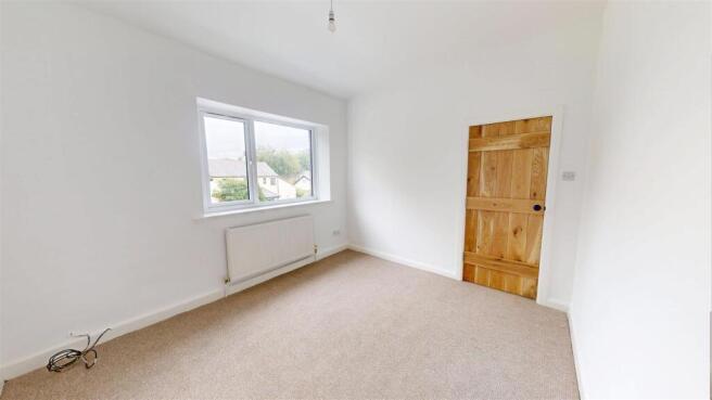 2 bed Terraced to rent Image 5