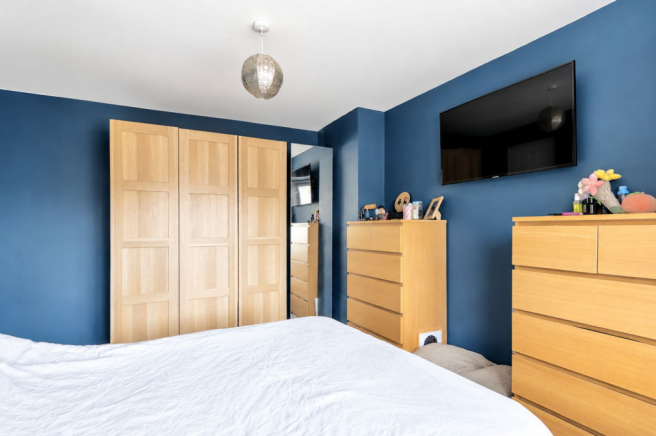3 bed Semi-Detached for sale Image 10