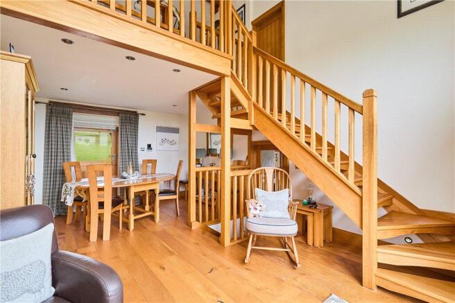 5 bed Barn Conversion for sale Image 9