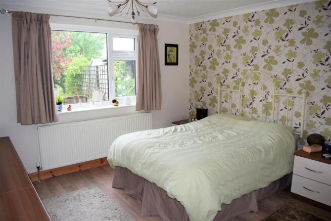 REAR BEDROOM
