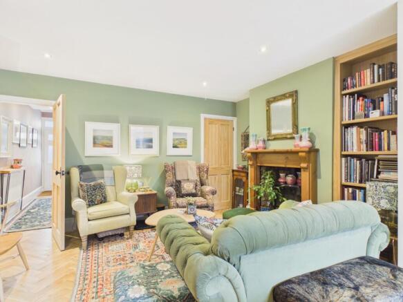 3 bed Terraced for sale Image 7