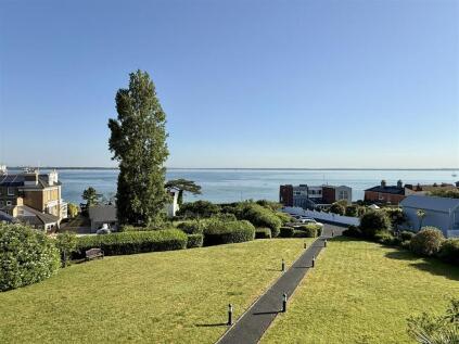 Queens Road, Cowes