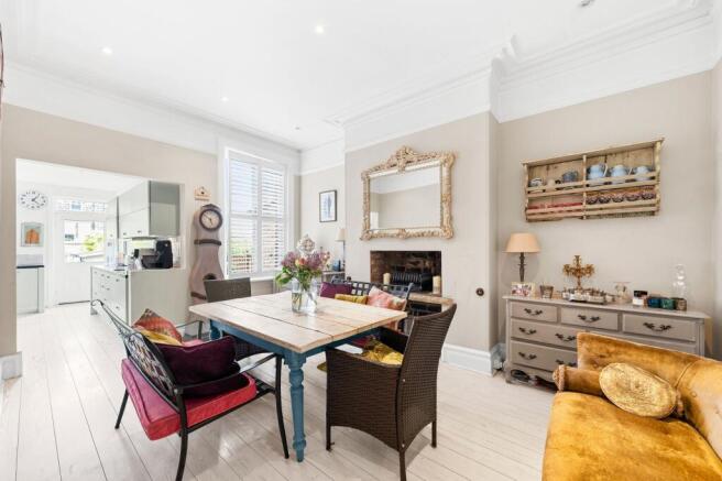 4 bed Terraced for sale Image 7