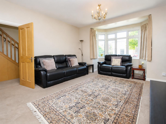 Palmer Avenue, Cheam, Sutton photo 4