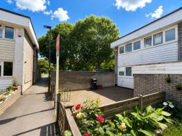 28, Ferraro Close, Hounslow TW5 0UL